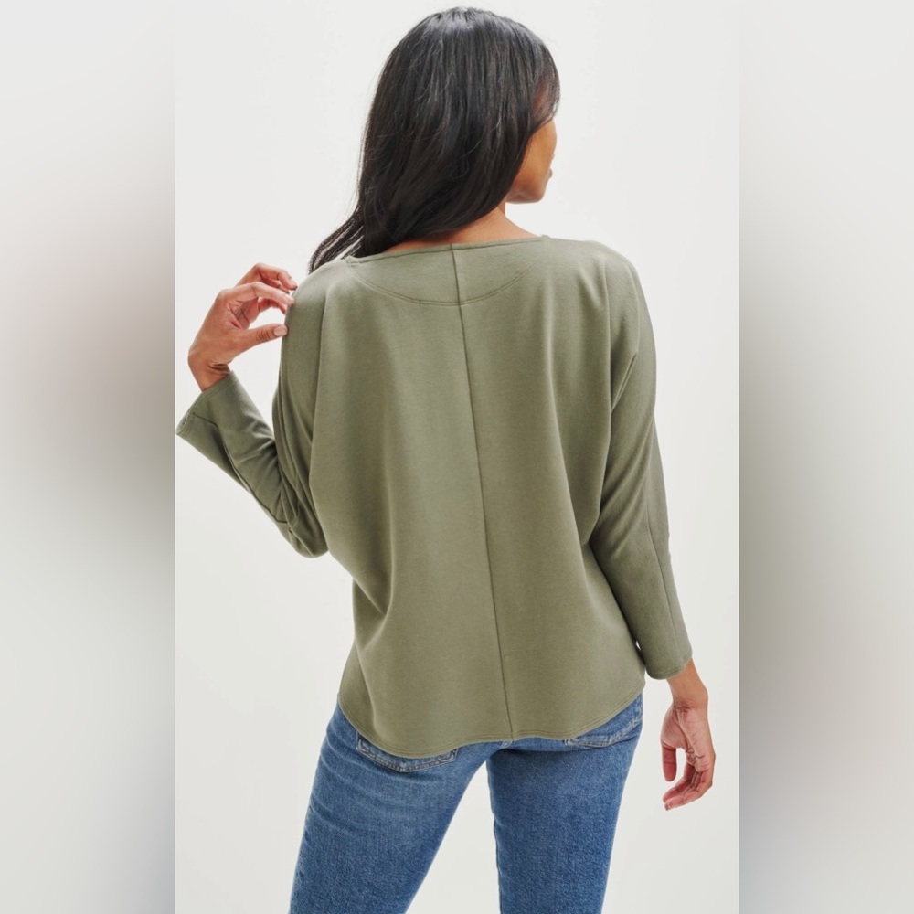 NWT Amour Vert Rhea Zero Waste Sweatshirt Salt O/S - Picture 3 of 7